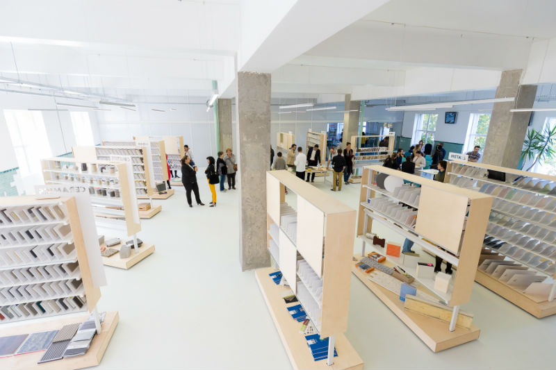 Prima biblioteca de materiale din Romania