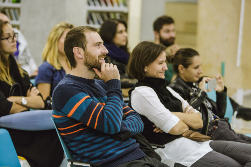 Prima biblioteca de materiale din Romania