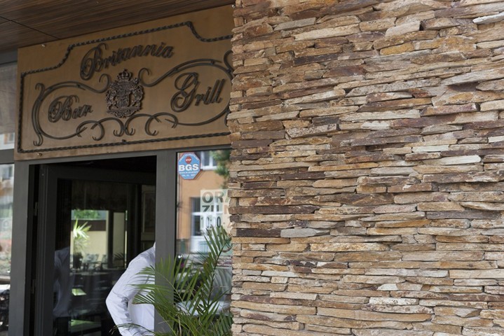 amenajare balcon terasa acoperita neacoperita cu ardezie fasii