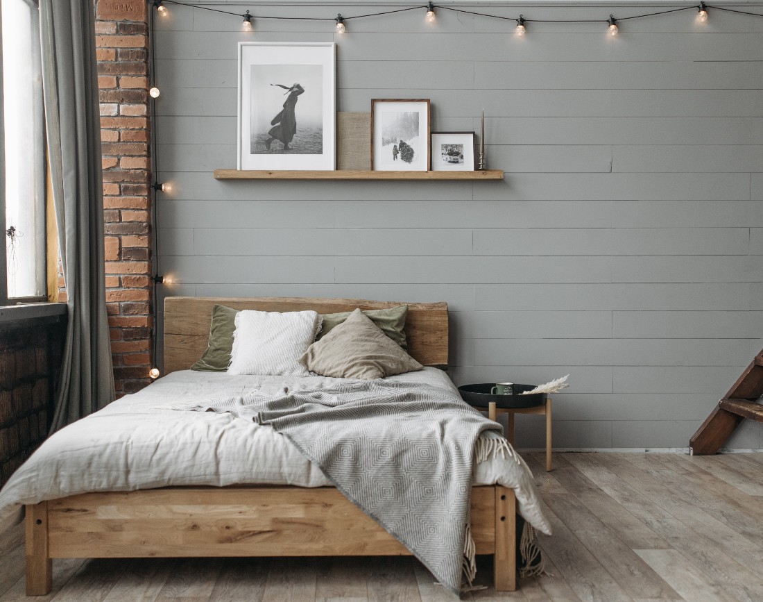 Dormitor in stil feng shui cu influente industriale