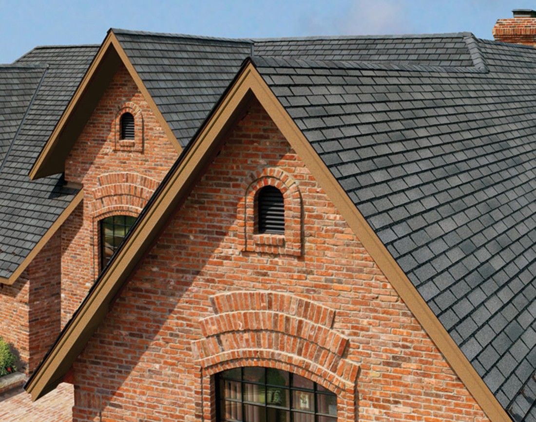 Acoperis in doua ape si fatada de caramida