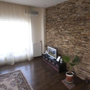 Ardezie Rhodos 3D Strips | Piatra Decorativa pt. Placari Verticale, Exterior-Interior (10-12 mp/palet)