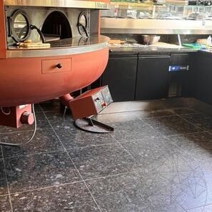 Отделка из кожи цвета «экстра-синего лабрадорита», 60 x 60 x 2 см