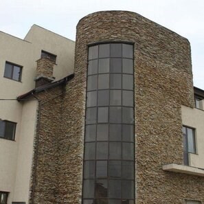 Ardezie Homa 3D Strips | Piatra Decorativa pt. Placari Verticale, Exterior-Interior (10-12 mp/palet)