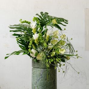 Отдельно стоящая раковина цвета изумруда, мрамор Teos