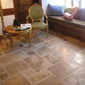 Travertin Noce Cross Cut French Pattern Set Periat si Daltuit, 1.2 cm