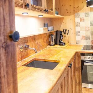 Специальные изделия из травертина персикового цвета, полированный, 2 см