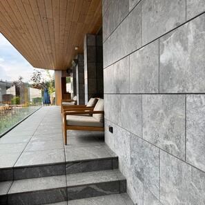 Мрамор Tundra Light Matt, 61 x 40,6 x 3 см — Специальный проект