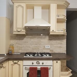 Классическая 3D настенная мозаика из полированного травертина