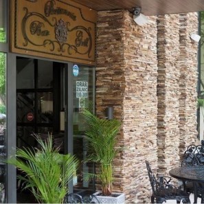 Ardezie Rusty Brown 3D Strips | Piatra Decorativa pt. Placari Verticale, Exterior-Interior (10-12 mp/palet)