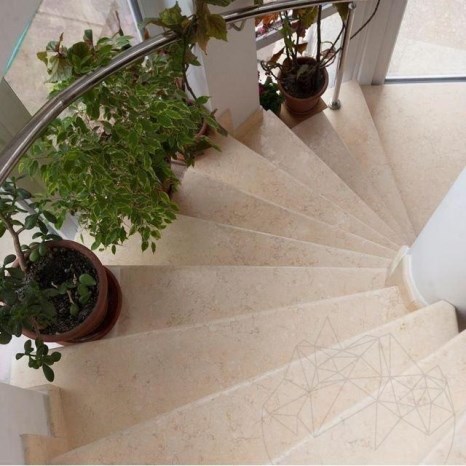 Limestone Sunny Dream Polisata, 2 cm (doar interior) – Blaturi, Trepte, Glafuri si Piese Personalizate