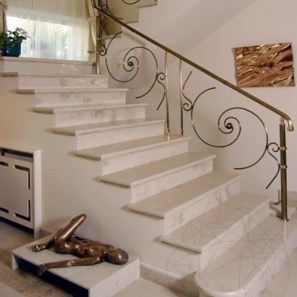 Limestone Vratza Polisat 2 cm (doar interior) – Blaturi, Trepte, Glafuri si Piese Personalizate