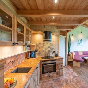 Travertin Peach Cross Cut Periat, 61 x 30.5 x 1.2 cm